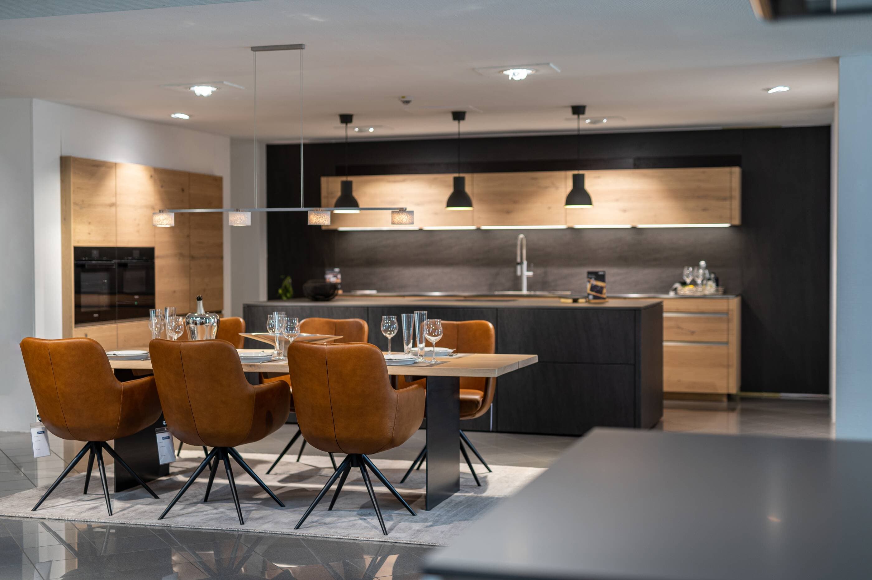 Moderne Küchenplanung mit Schuster Möbel