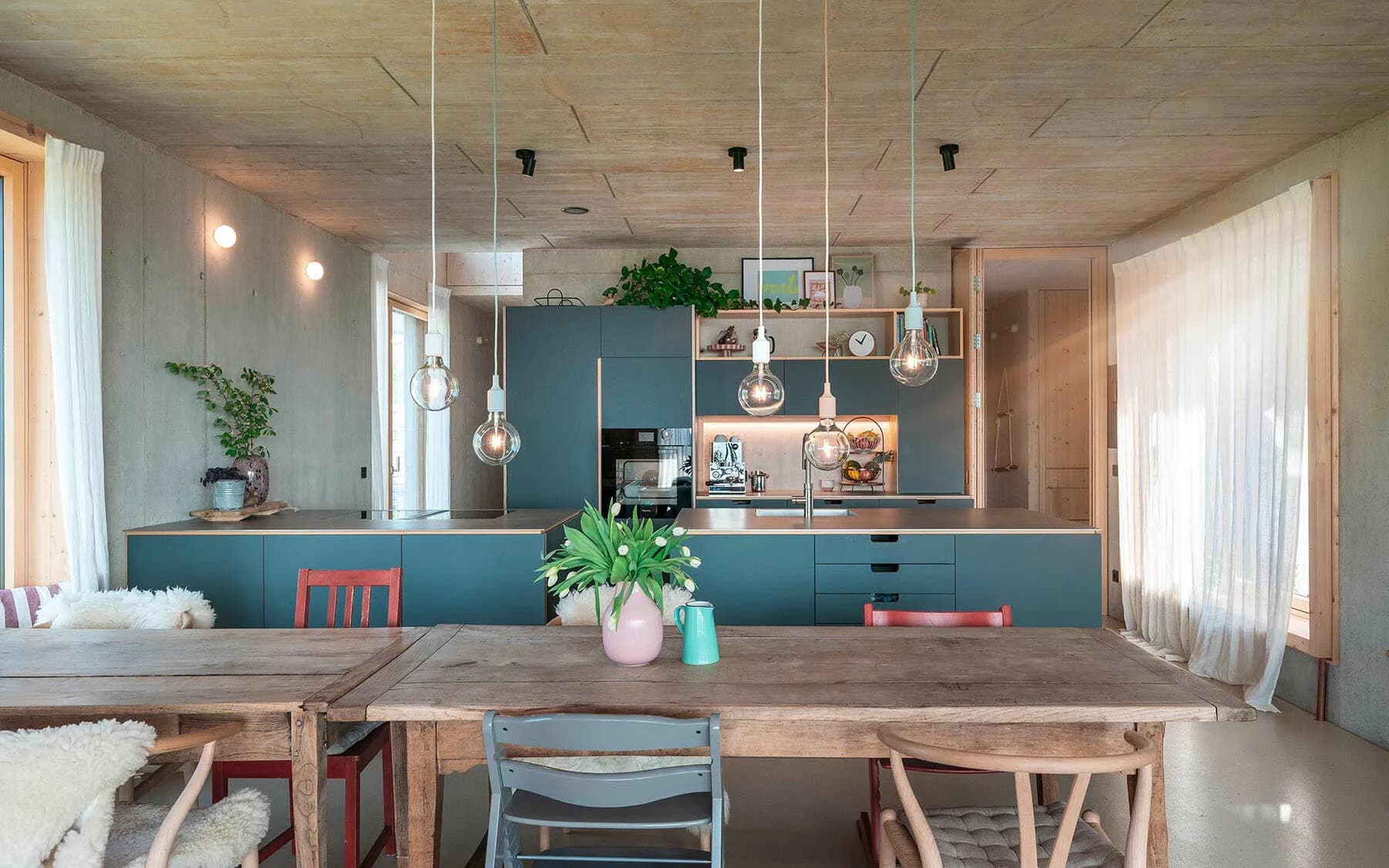 Grünblaue Multiplex-Küche - mit massiver Edelstahl-Arbeitsplatte 6